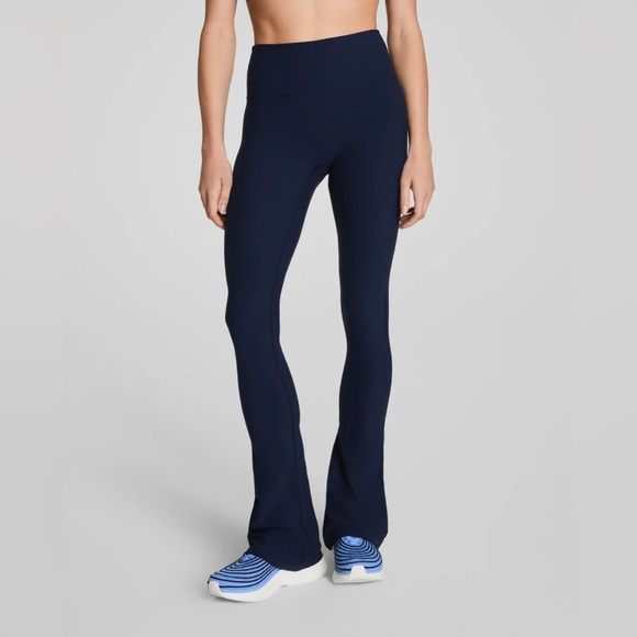 SPANX MICRO FLARE PANT - Picture 6 of 10